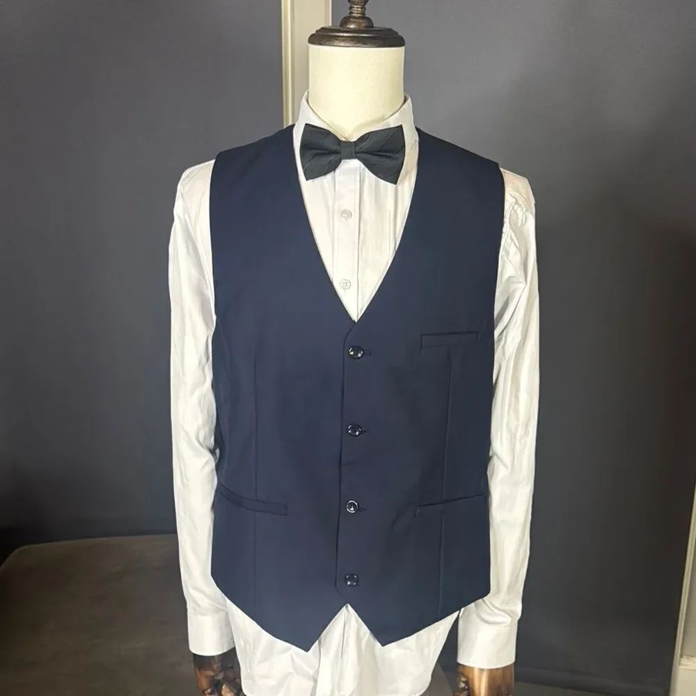 Men’s Classic Navy Blue Vest Size 36 NWOT